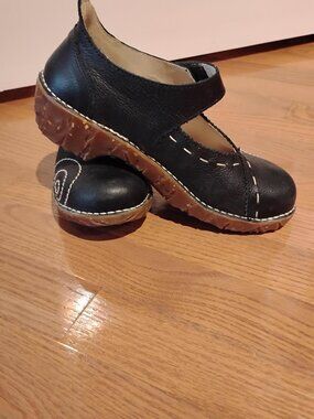 El Naturalista Womens N095 Yggdrasil Size 8 Leather Professional Shoes